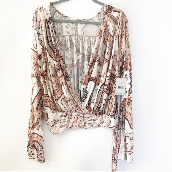 Free People Fiona’s Wrap Top - Picture 2 of 9